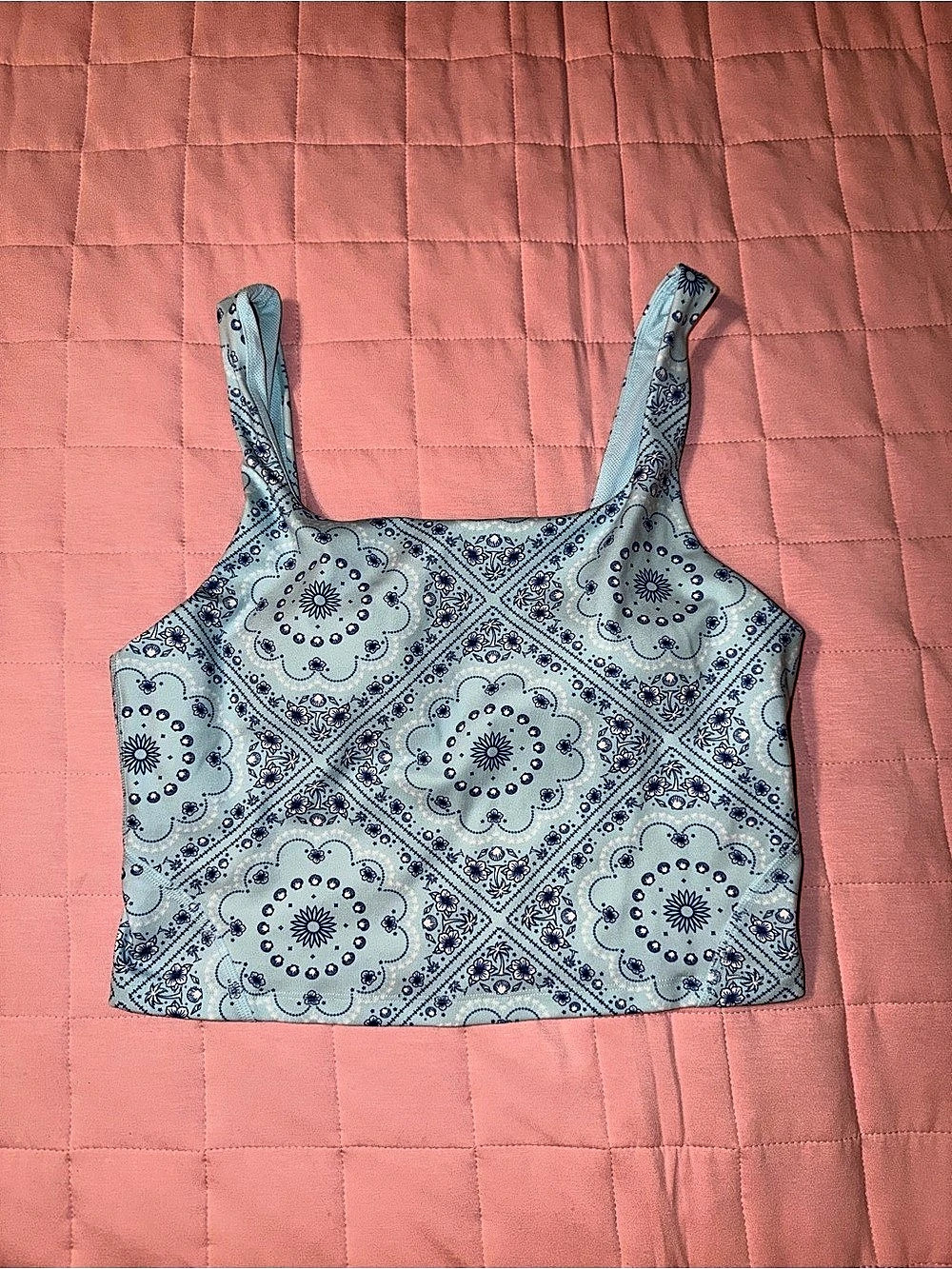 Athletic women’s tank top with built in bra